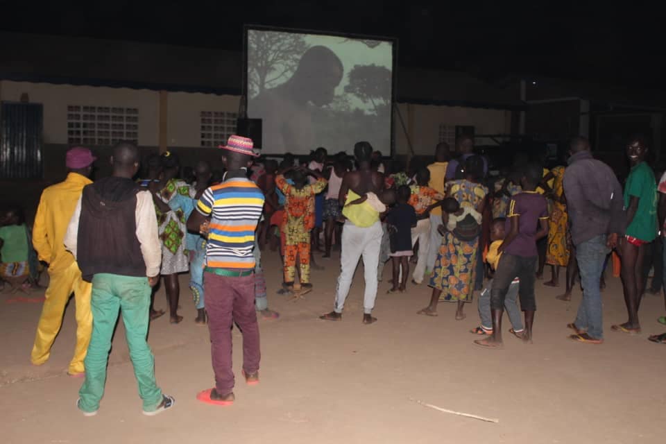 projection des films dans le cadre du festival du cinéma